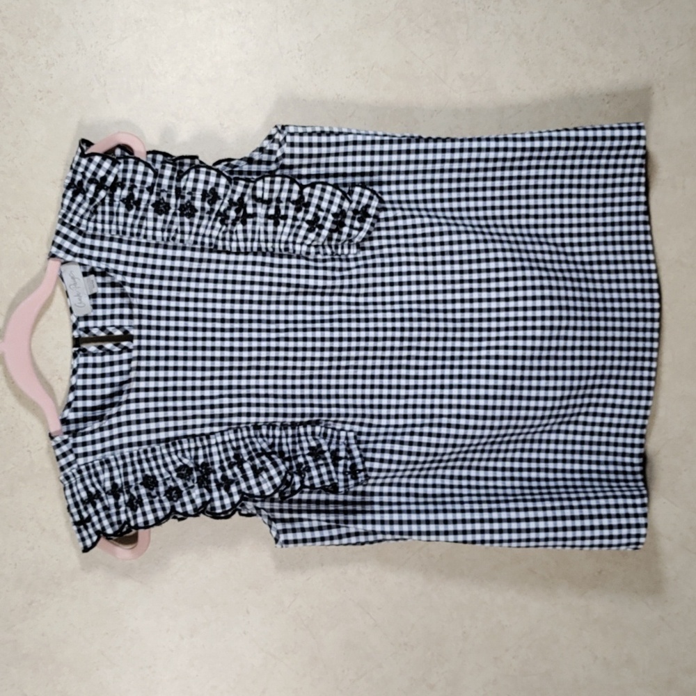 5111 Charlie Paige black & white check ruffle sleeveless blouse M